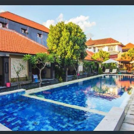 קוטה לומבוק Gora Beach Inn מראה חיצוני תמונה